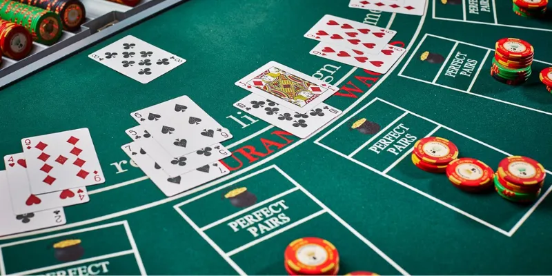 Bí quyết thắng blackjack - Chiến thuật hiệu quả cho người mới 2 Nắm vững toàn bộ luật chơi blackjack một cách chi tiết